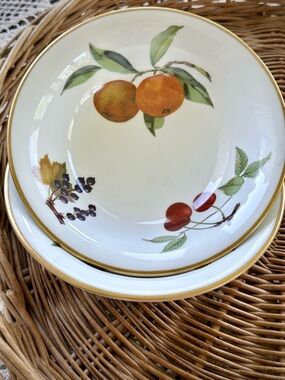 2 Vintage Royal Worcester Evesham Oranges Cereal Bowls Set England Gold Trim